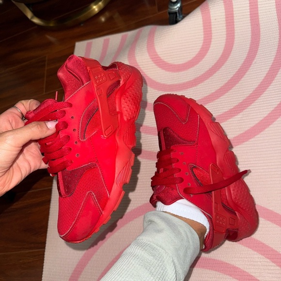 Nike Huarache Big Kids' Vibrant Red Sneakers - Picture 9 of 10